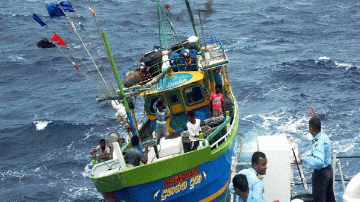 Sri Lankan Navy arrests Indian fishermen (Representational Image)