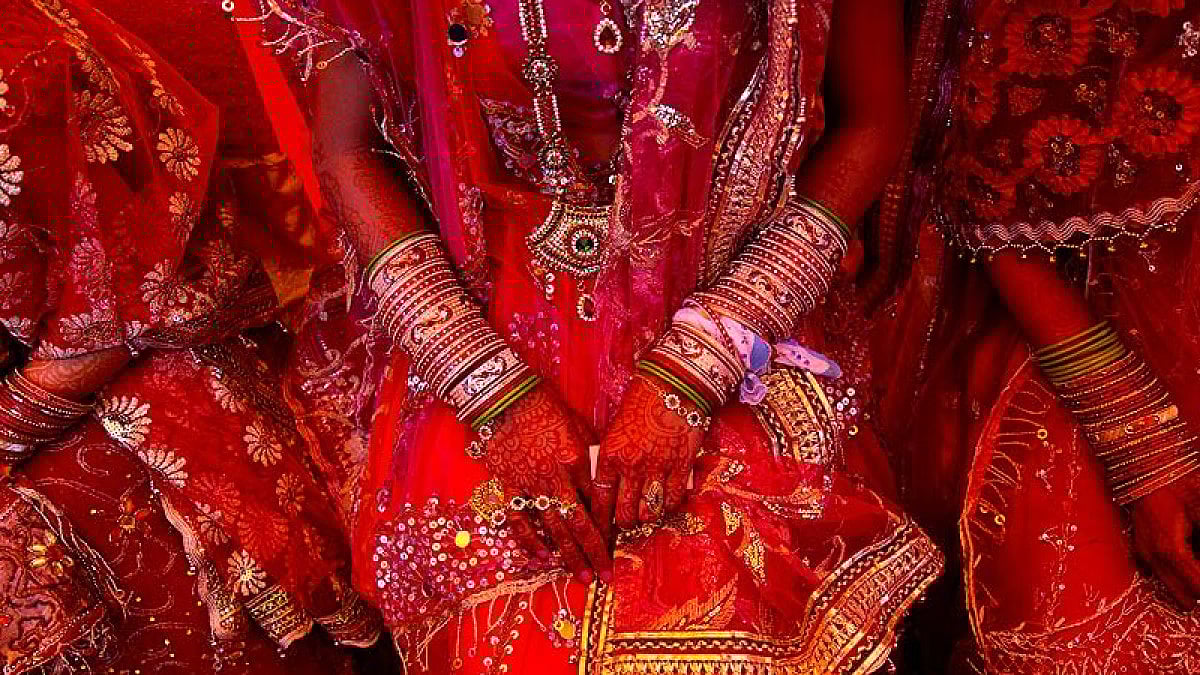 Bombay HC: 'Second Wife Not Entitled To Deceased Husband's Pension Without Legal Termination Of Firs