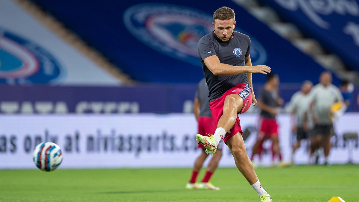 Jamshedpur FC's Greg Stewart in sublime form eyes a semi-final spot.