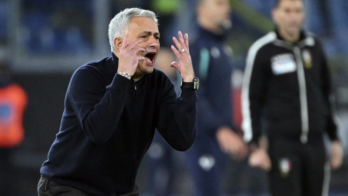 Roma coach Jose Mourinho reacts during his side’s Serie A match against Verona on Feb. 19, 2022.