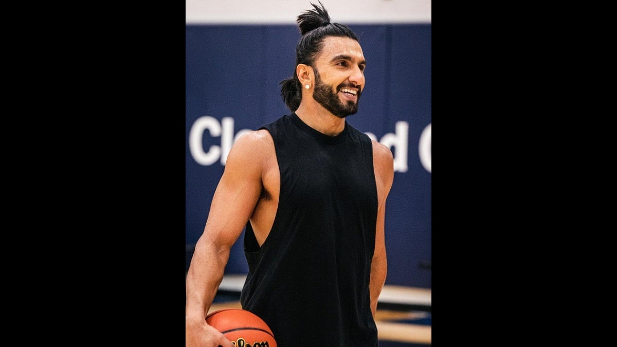 Actor Ranveer Singh playing basketball
