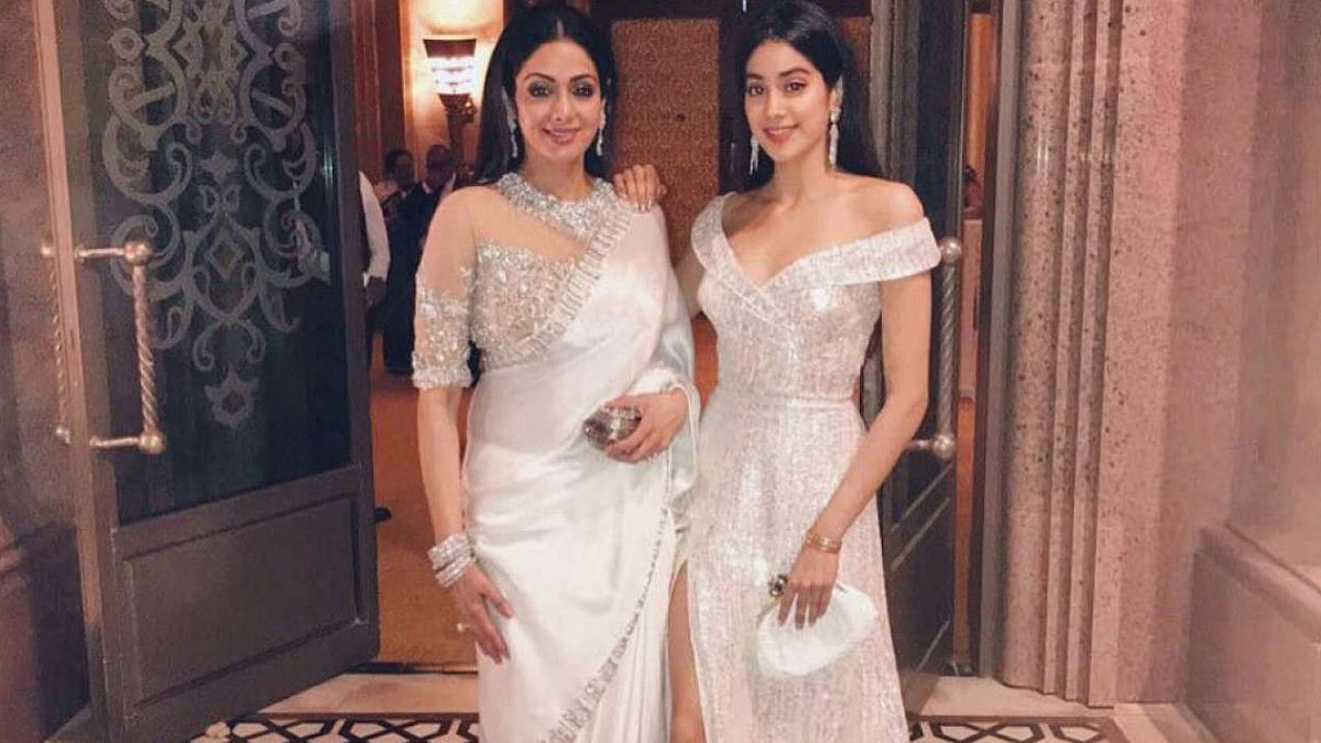 Janhvi Kapoor with Sridevi.