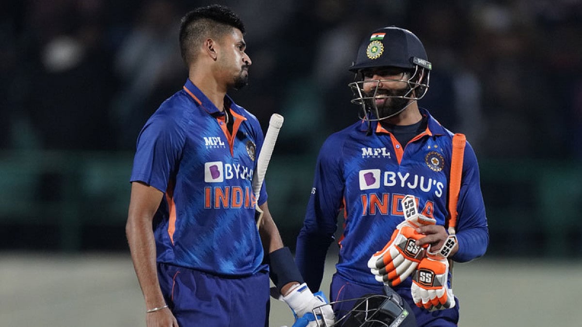 India's Shreyas Iyer and Ravindra Jadeja after their win over Sri Lanka in the 2nd T20I.