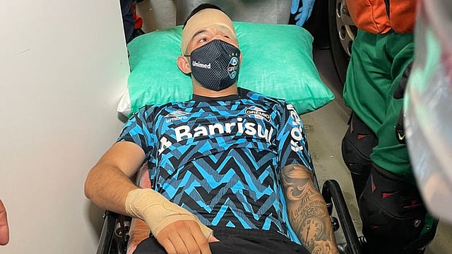 Brazilian Football Derby Postponed After Fans Attack Gremio Team Bus With Rocks In Porto Alegre