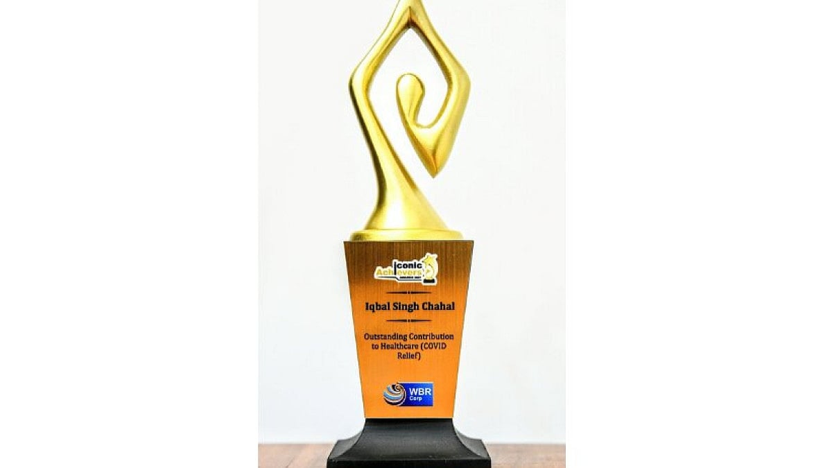 Mr. Iqbal Singh Chahal's award for outstanding contribution in healthcare during Covid-19