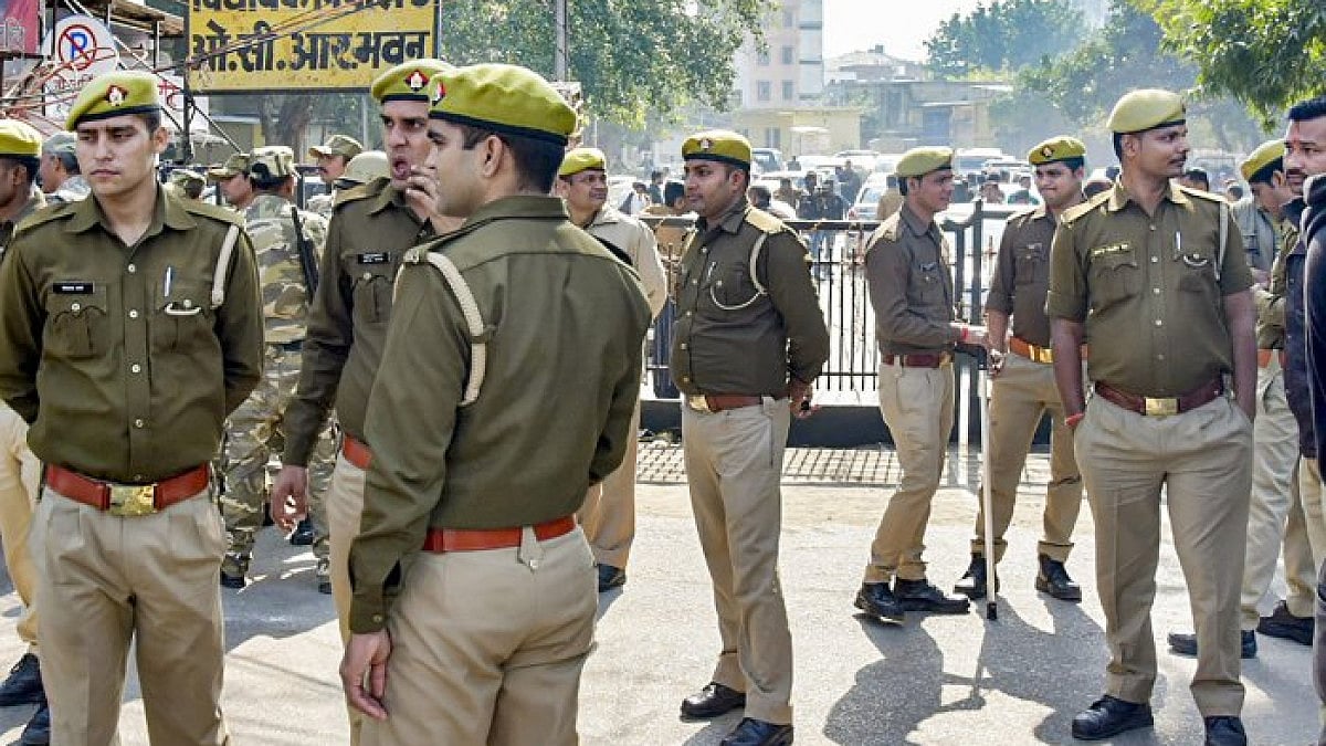 UP police has lodged FIR against pro-Pak slogans in Prayagraj.