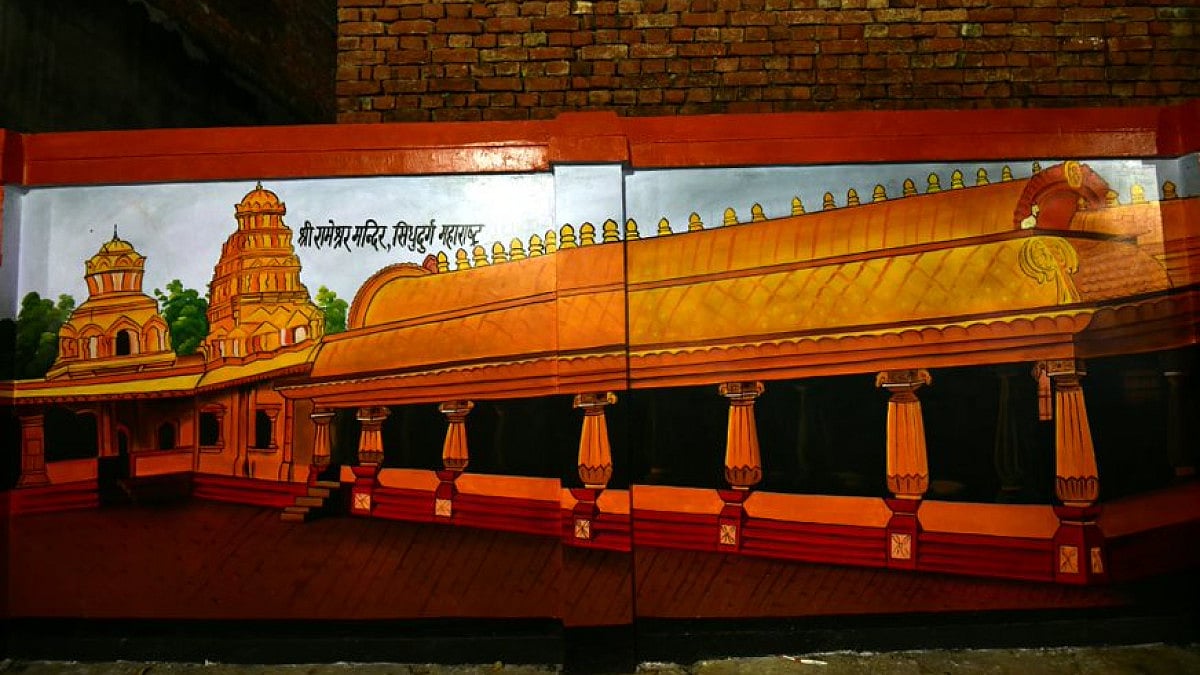 A wall painting in Gorakhpur, Uttar Pradesh. 