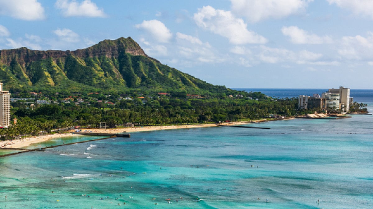 Hawaii will soon ease travel restrictions 