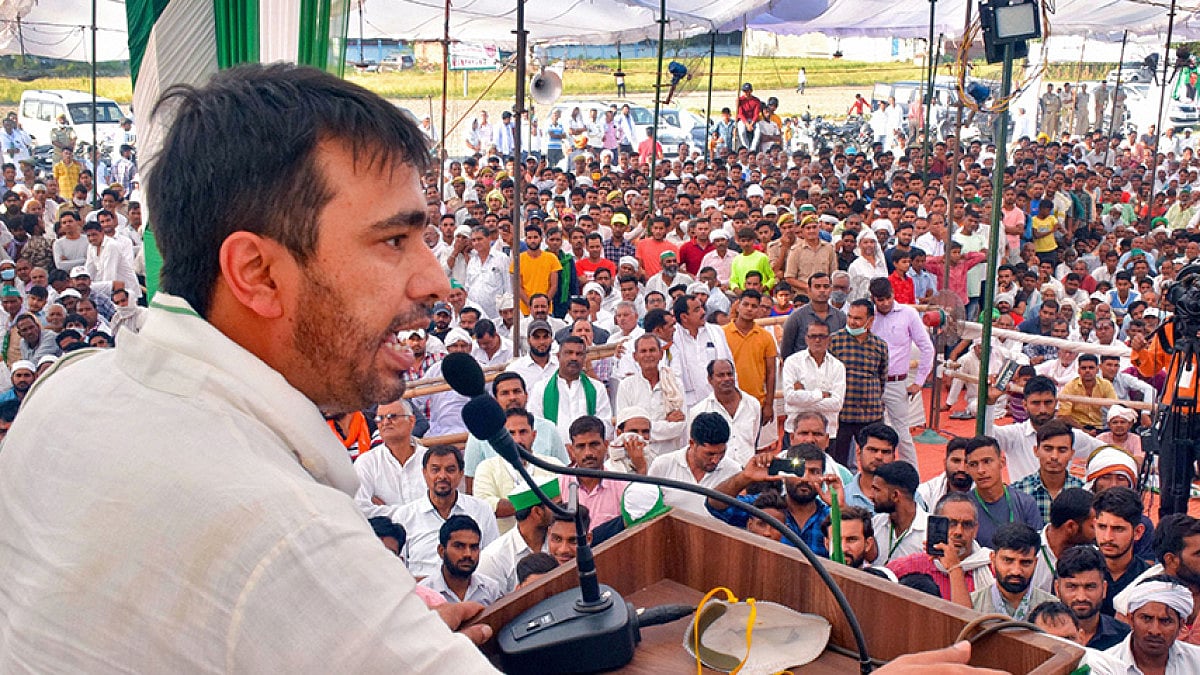 Rashtriya Lok Dal (RLD) chief Jayant Chaudhary addresses a public meeting in Bulandshahr