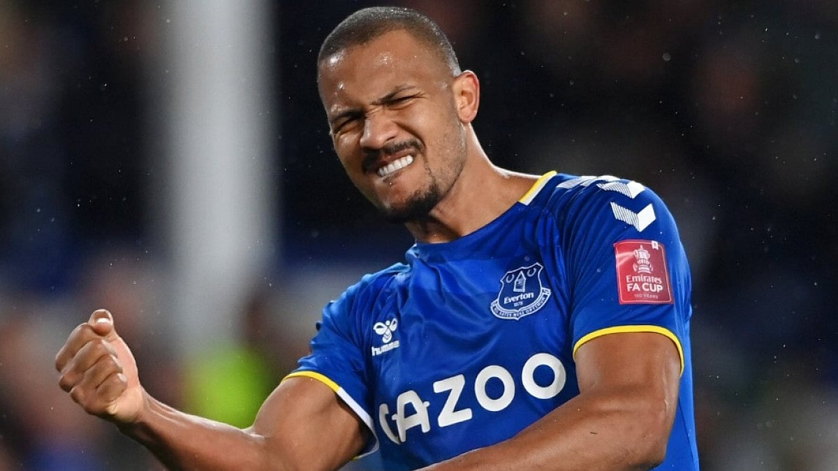 Everton's Salomon Rondon celebrates after scoring against Boreham Wood in FA Cup 2021-22.