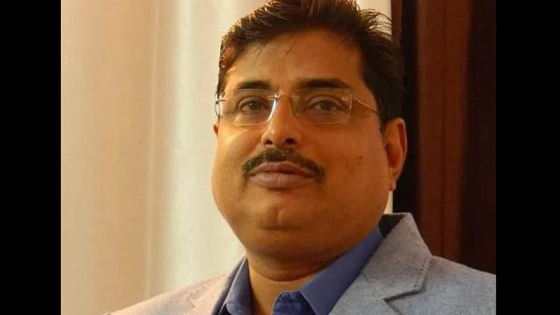?Manish Vinod, Mutual Fund Distributor