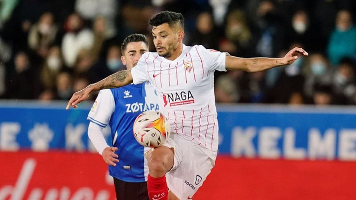 After the draw Vs Alaves, Sevilla hold the second spot in La Liga 2021-22 table with 55 points.