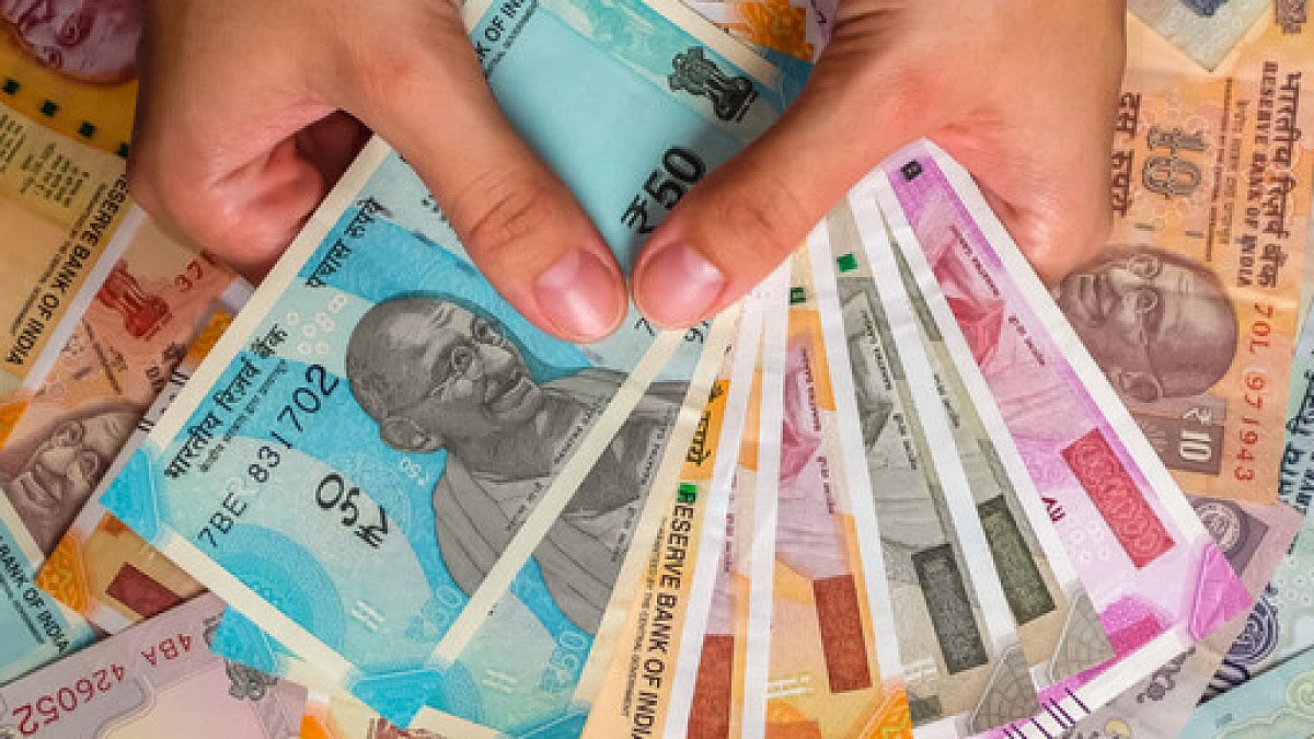 Rupee Surges 25 Paise To End At 75.28 Against US Dollar