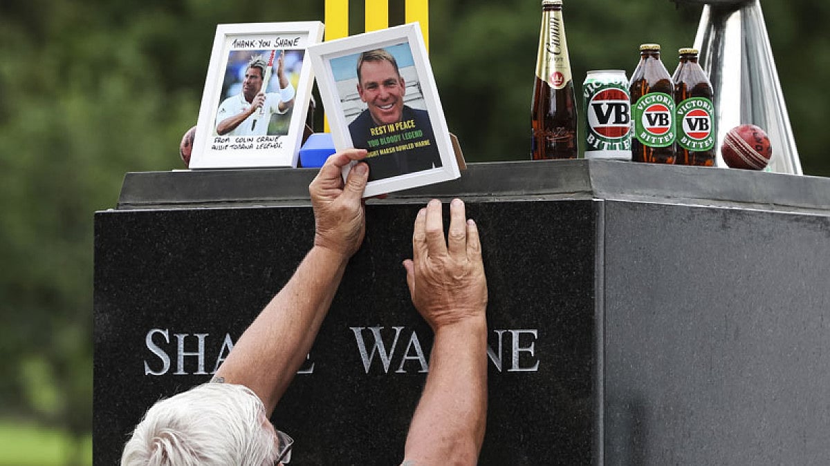 A man pays tribute to Shane Warne. The cricketer died on March 4, 2022 in Koh Samui, Thailand.