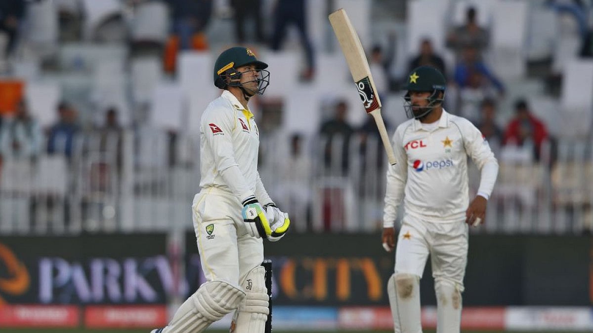 Alex Carey (L) reacts after getting bowled out by Naseem Shah during 4th day of PAK Vs AUS 1st Test.