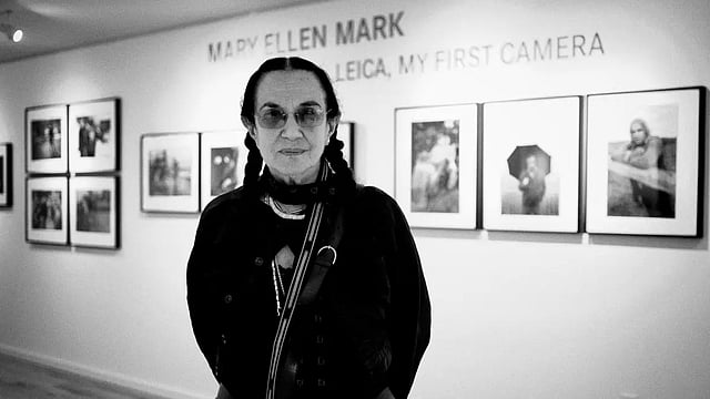 Mary Ellen Mark And The ‘Cage-Girls’ of Kamathipura’s Falkland Road