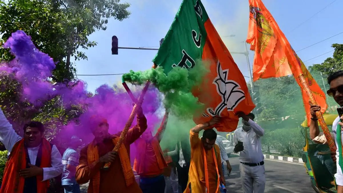 BJP emerges as the single largest party in Goa. 