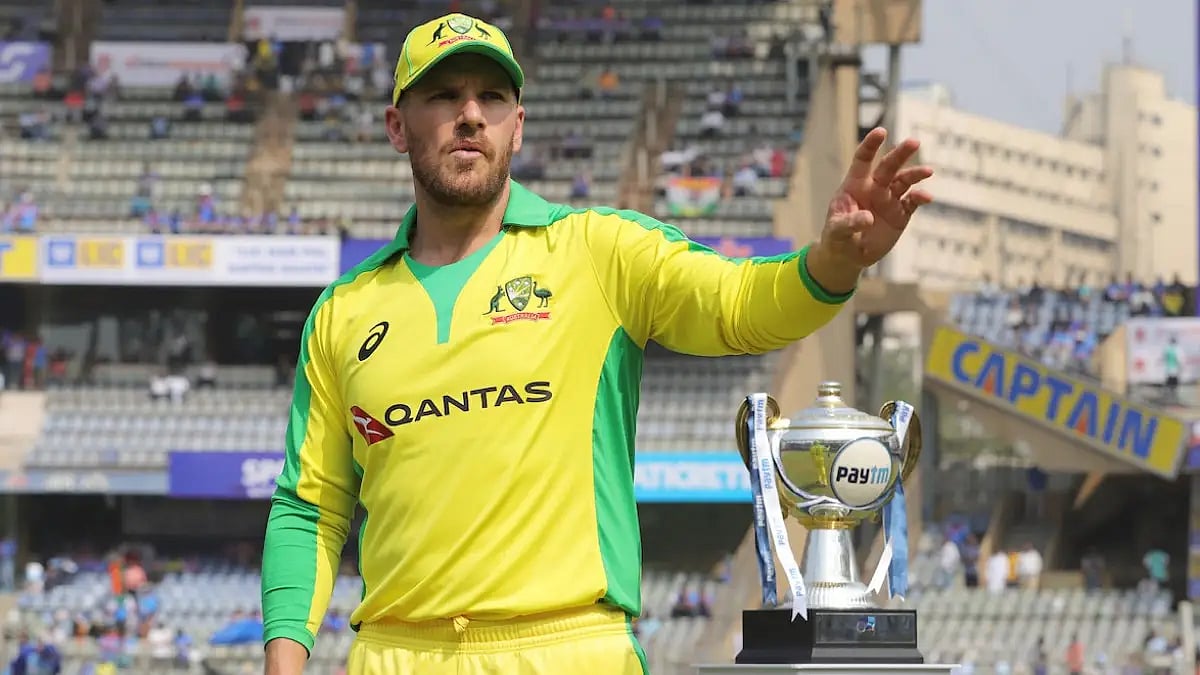 Aaron Finch was talking on the Jos Buttler-Mitchell Starc episode during the 3rd T20I between England and Australia.