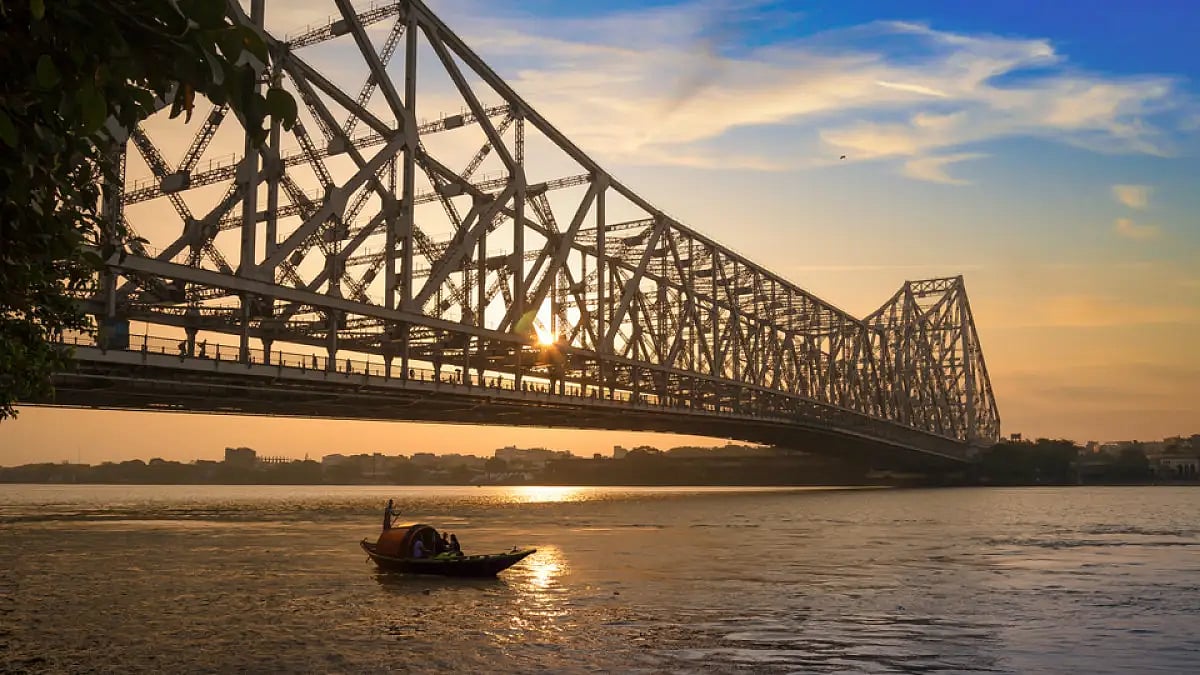 The view from Outram Ghat in Howra