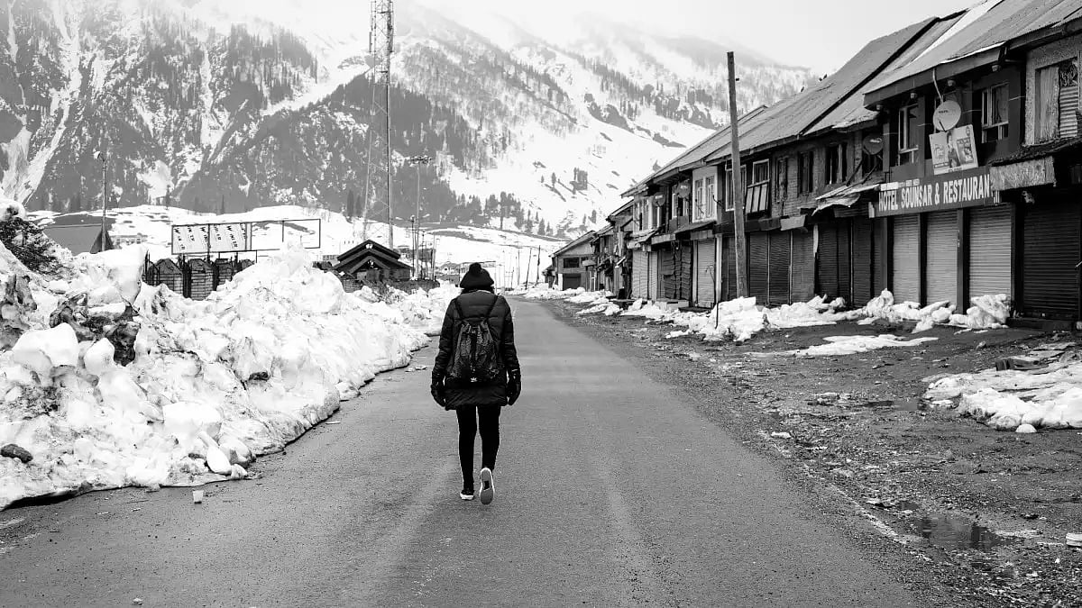 Love in Lockdown in J&K