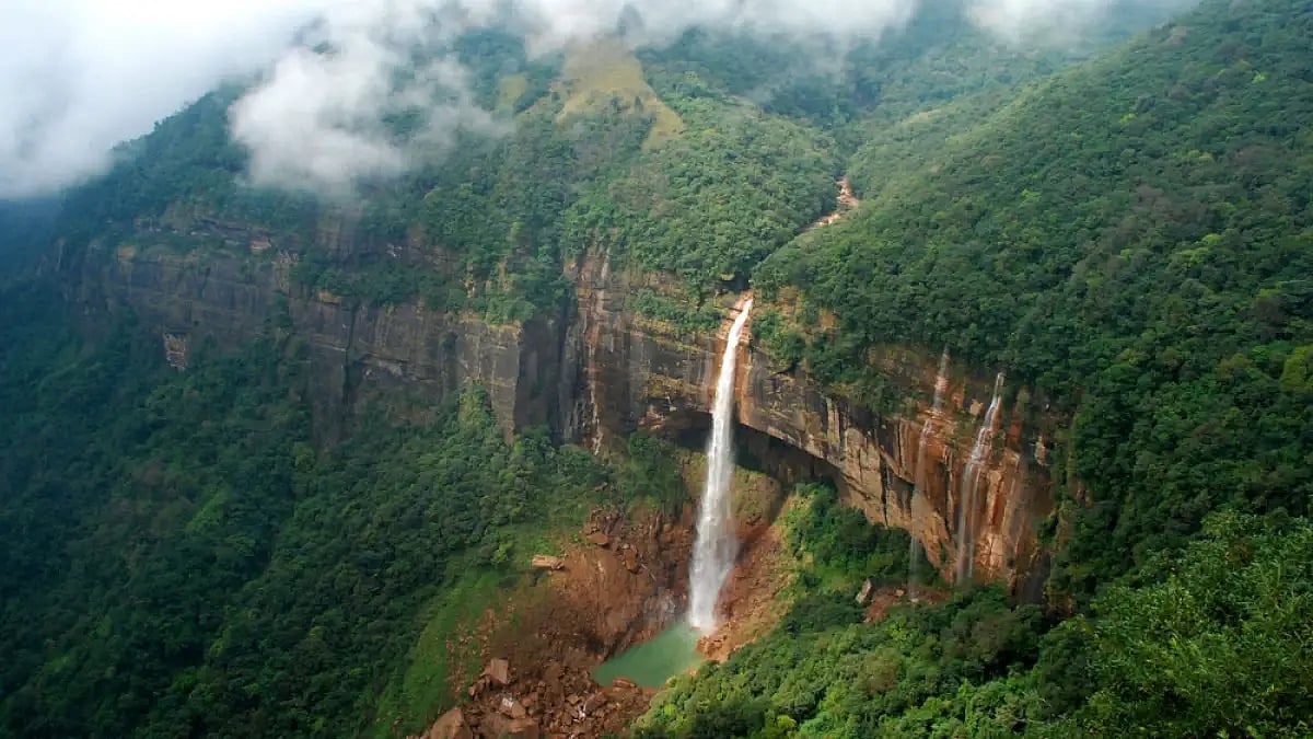 The Mawlynnong Waterfalls of Shillong, Meghalaya
