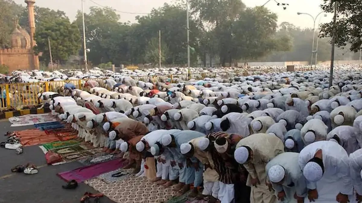 File photo of people offering Namaz.