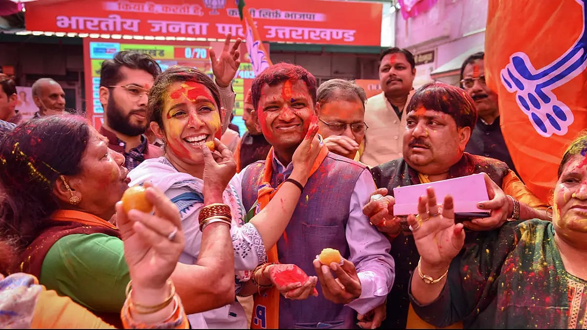 BJP supporters celebrating victory in 2022 assembly elections