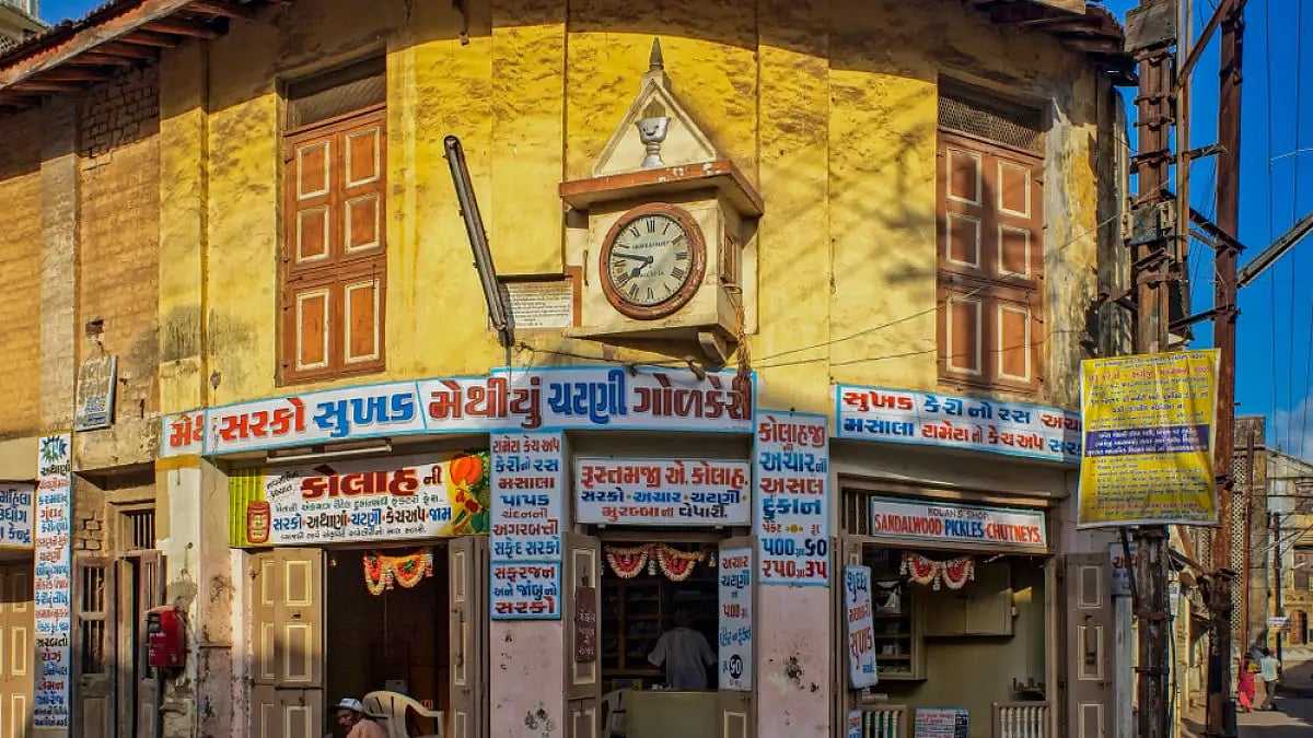 The Rustamji Kolah shop in Navsari in Gujarat