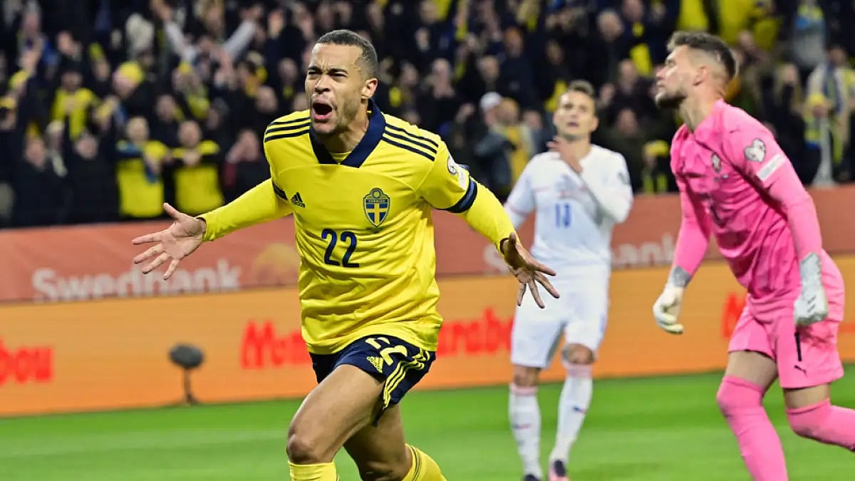 Sweden's Robin Quaison celebrates during their World Cup qualifying playoff against Czech Republic.
