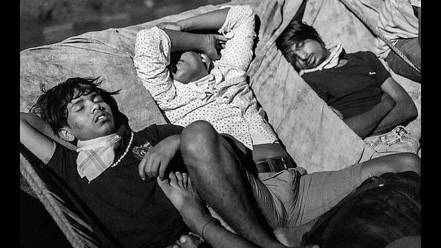 Migrant Exodus During 2020 Lockdown In Photos