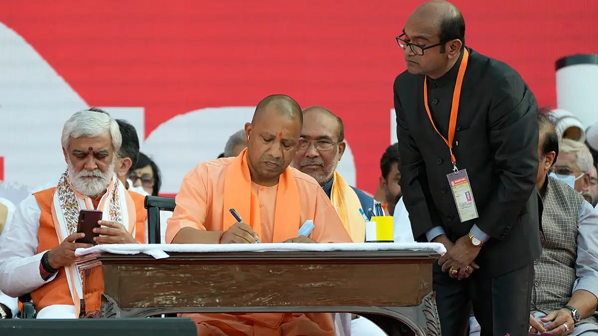 CM Adityanath, Akhilesh Yadav Take Oath As Members Of UP Assembly