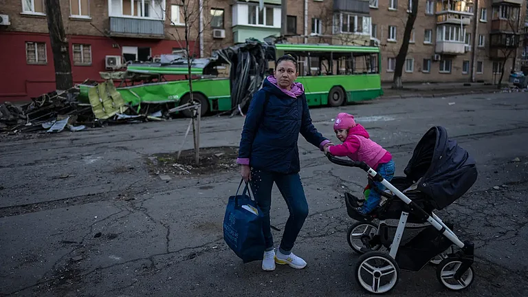 Ukraine Peace Negotiations: How Far Are The Two Sides From A Settlement That Could Stick? - null