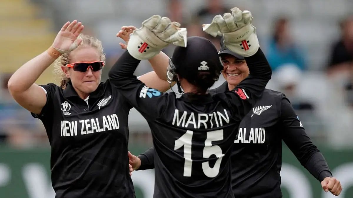 Hosts New Zealand beat Pakistan for their third win in the ICC Women's World Cup 2022.