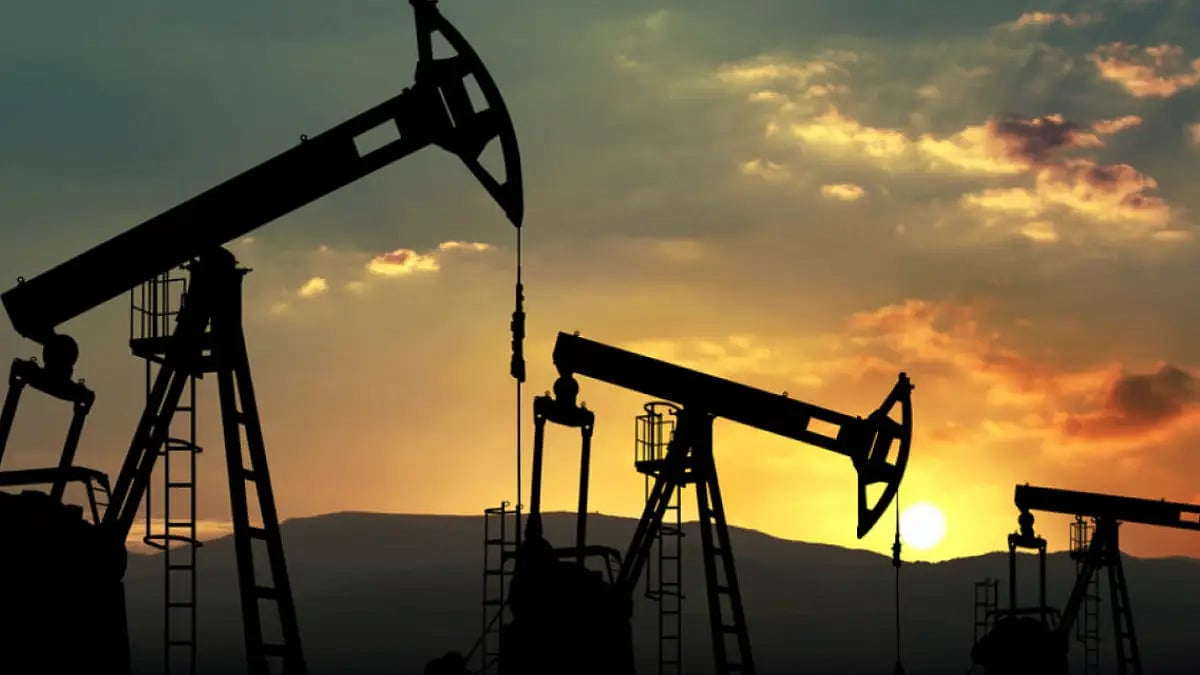 Gazprom reportedly is looking to wean away from US Dollar after the Russian invasion of Ukraine.