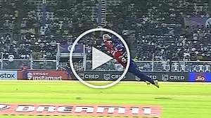 Tim Seifert takes a sensational catch during match 2, DC vs MI of IPL 2022 in Mumbai.