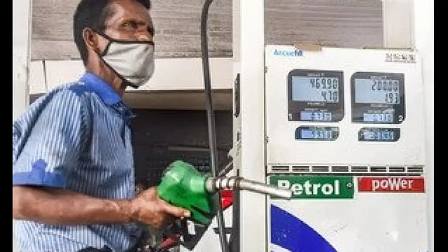 Fuel Price: Petrol Surpasses Rs 100 In Delhi After 80 Paise Hike, Diesel Up 70 Paise