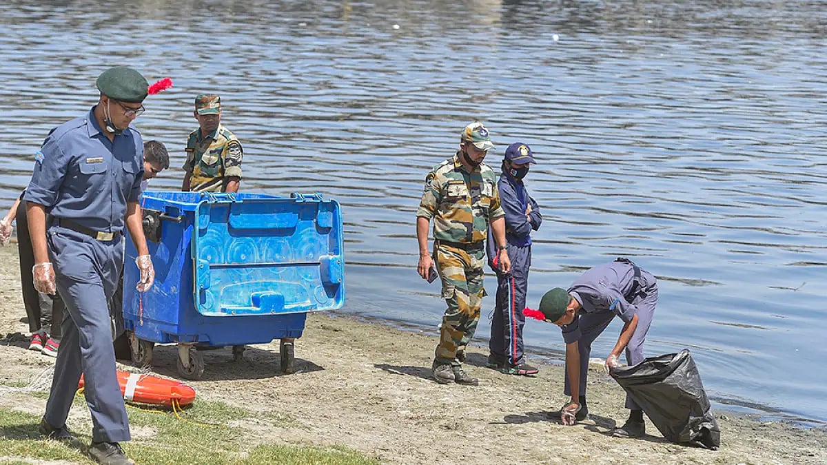 Cleanliness campaign at Yamuna 