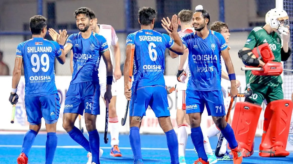 Indian players celebrate a goal against England during their FIH Pro League 2021-22 encounter.