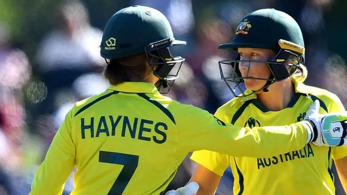 Alyssa Healy (R) 