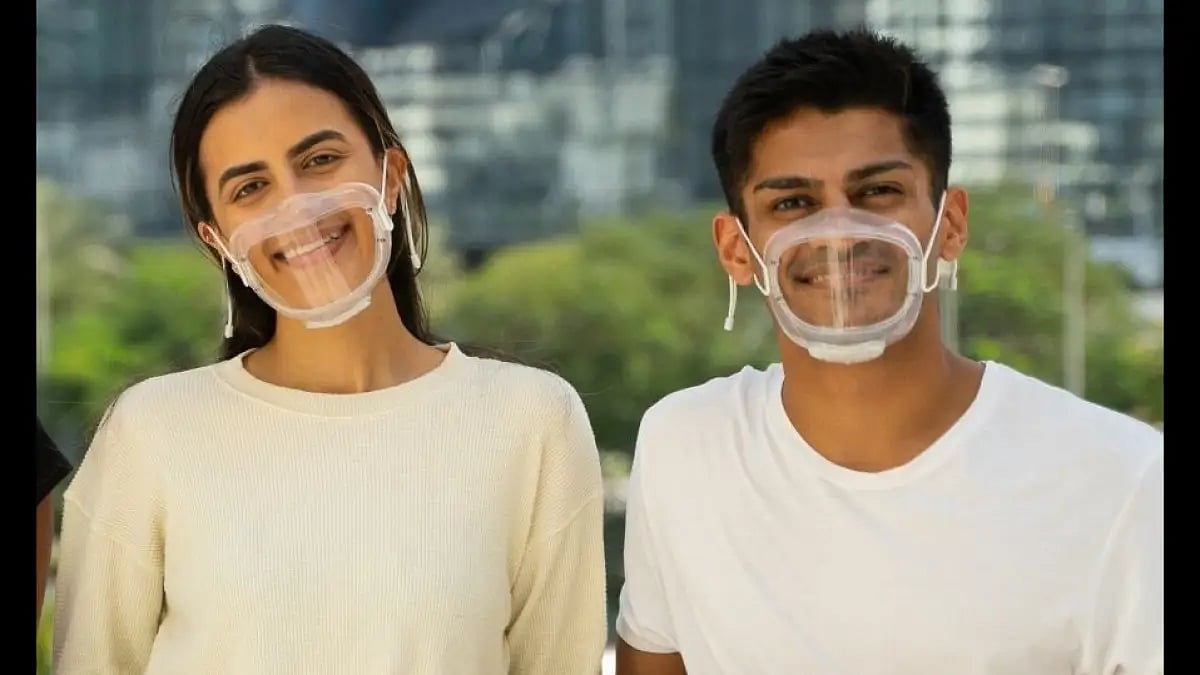 CeeMee, the face mask that shows everything