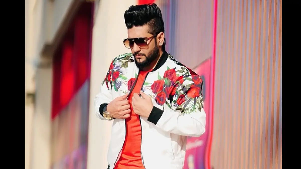 Desi Gabru, Singer and YouTuber  