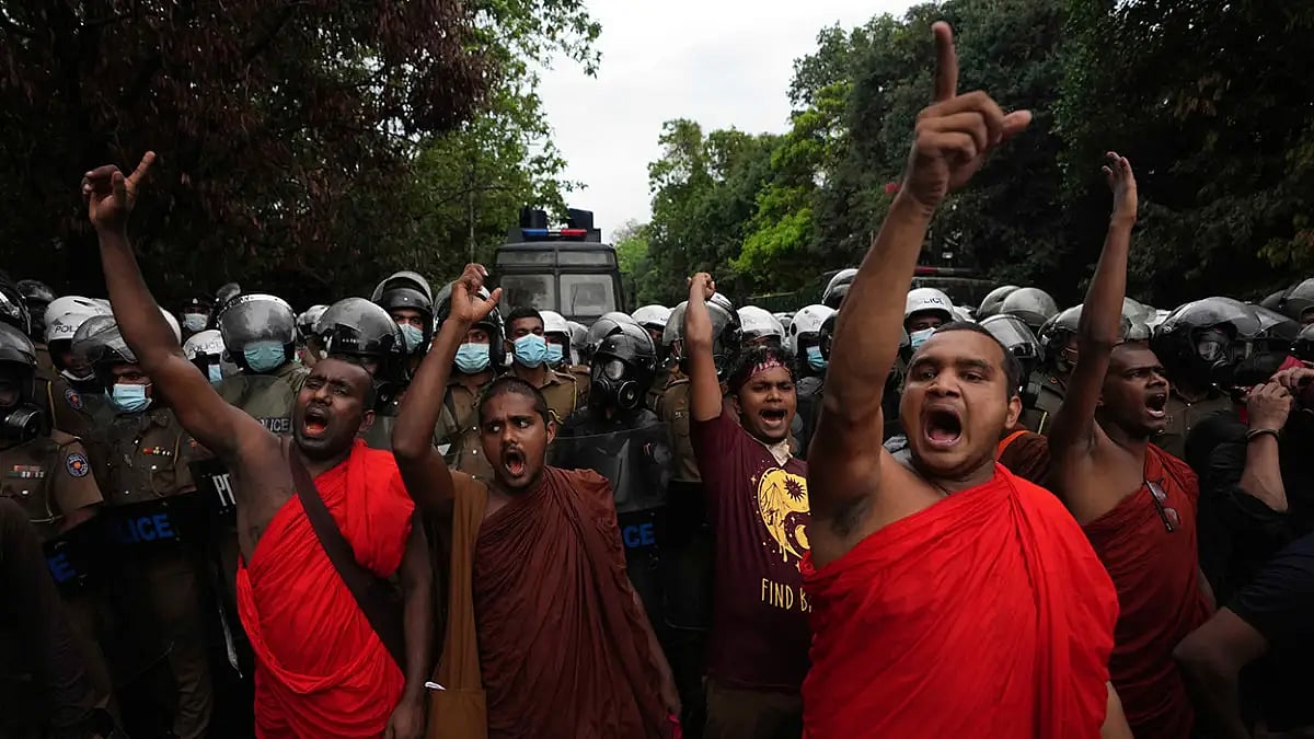 Sri Lanka Crisis: Army Denies Speculations That It Will Crush Protests, Vows To Safeguard Constitution