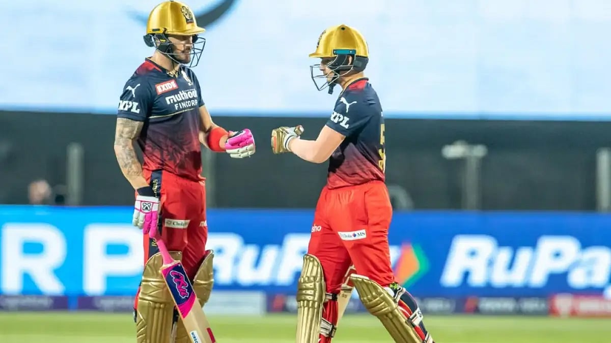 Anuj Rawat and Faf du Plessis shared a 50-run stand against Mumbai Indians in IPL 2022. 