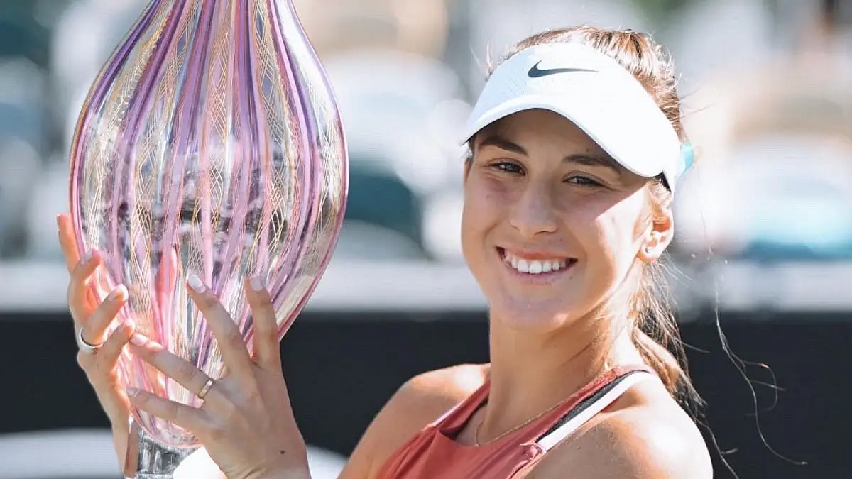 This is Belinda Bencic’s first-ever Charleston Open title.