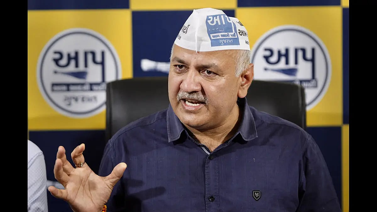 Sisodia Reprimands Officials For Non-Maintenance Of Road Stretch Between ITO, Tilak Bridge In Delhi