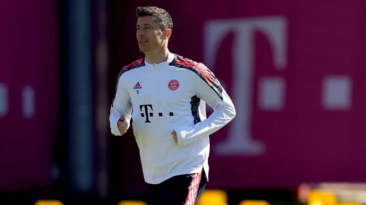 All eyes will be on Bayern Munich's Robert Lewandowski against Villarreal in UEFA Champions League.