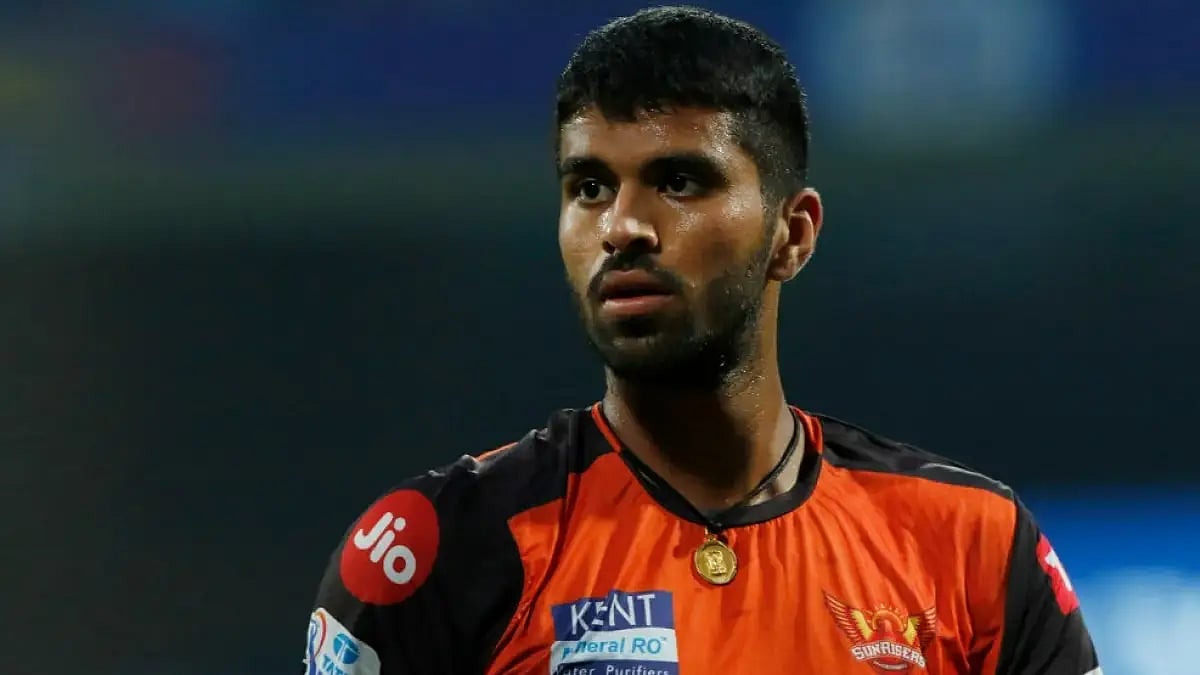 Washington Sundar could only bowl three overs against Gujarat Titans in an IPL 2022 game.