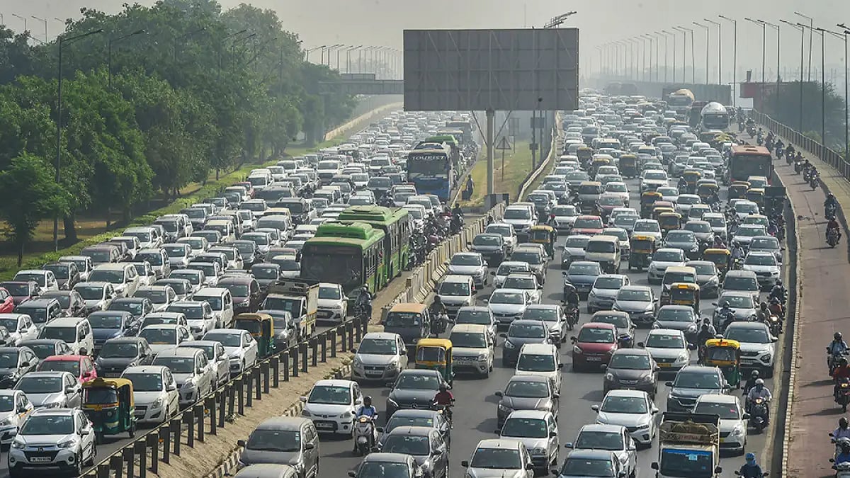 Traffic Crawls In Parts Of Delhi Due To Road Closures Over Bharat Bandh, Congress Protest