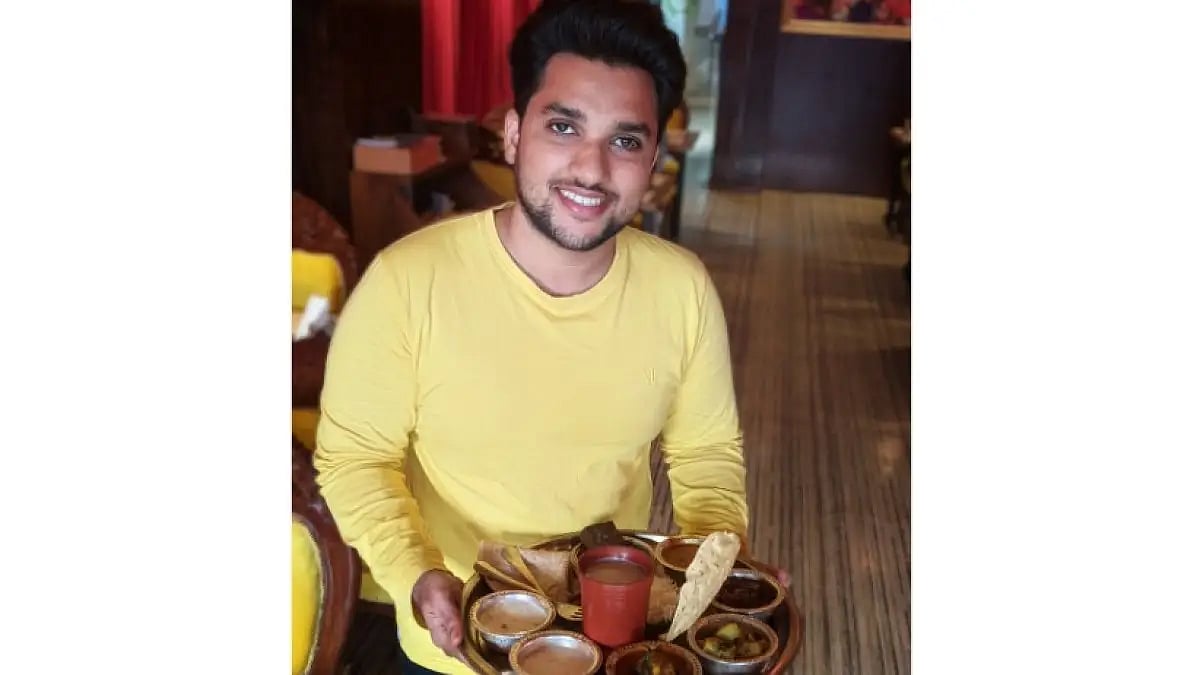 Kashif Tanwar, Food Blogger 