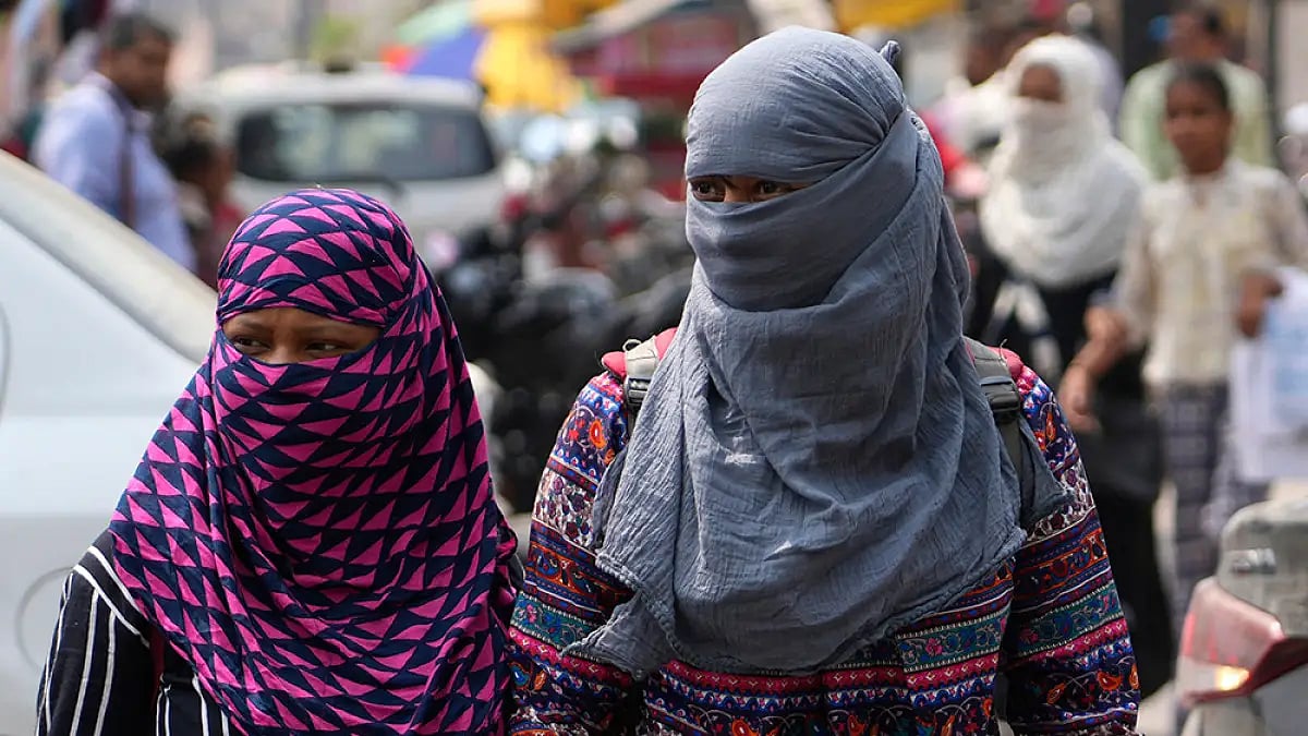 Cloudy Weather, Strong Winds Bring Respite From Punishing Heat In Delhi